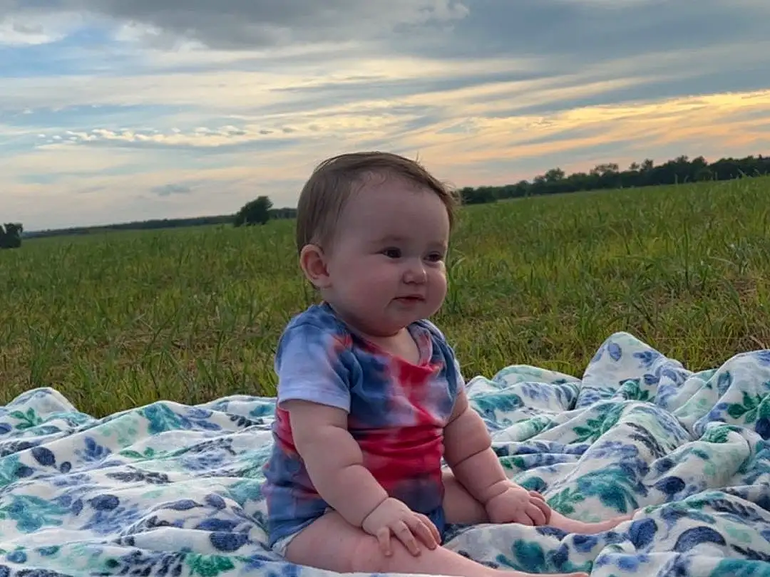 Cloud, Sky, Ecoregion, Plant, People In Nature, Azure, Happy, Baby & Toddler Clothing, Grass, Baby, Grassland, Flash Photography, Landscape, Leisure, Toddler, Rural Area, Meadow, Prairie, Fun, Person