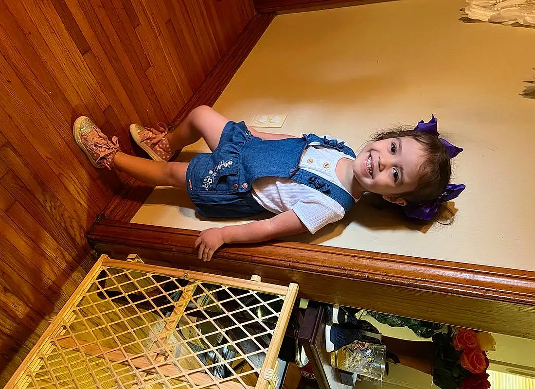 Flash Photography, Wood, Happy, Baby & Toddler Clothing, Fun, Toddler, Leisure, Comfort, Mesh, Shorts, Electric Blue, Child, Room, Net, Sitting, Hardwood, Thigh, Stairs, T-shirt, Person, Joy