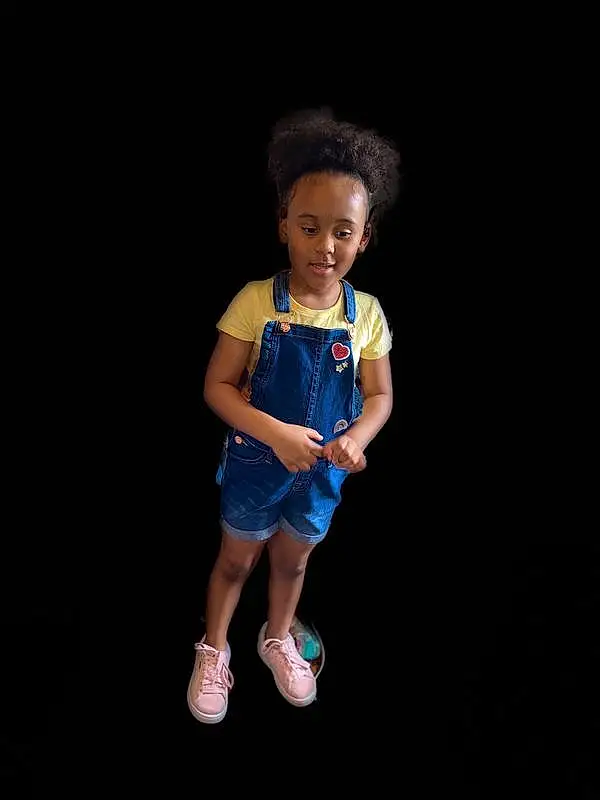 Flash Photography, Sleeve, Gesture, Baby & Toddler Clothing, Toddler, Happy, Fashion Design, Hat, Electric Blue, Recreation, Day Dress, Human Leg, Darkness, Fun, Jewellery, Child, T-shirt, Entertainment, Sun Hat, Afro, Person